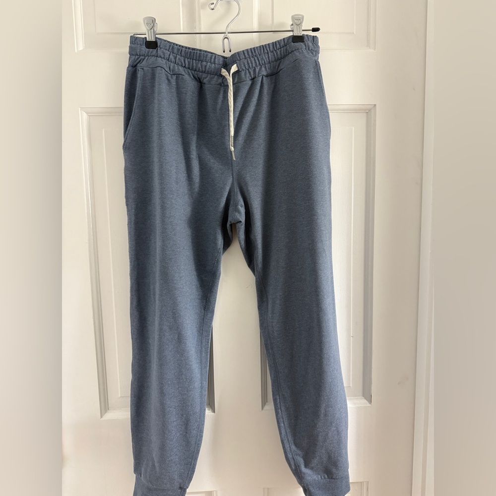 Vuori Women’s Joggers